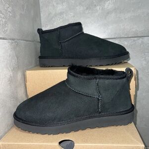 UGG CLASSIC ULTRA MINI